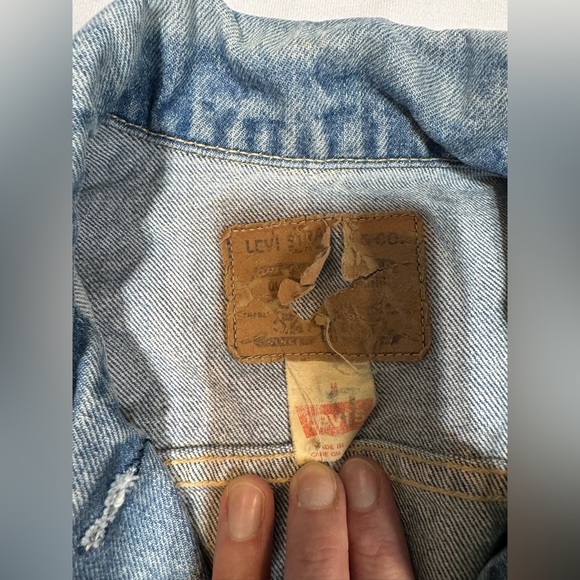 Vintage Levi's Trucker Jean Jacket Womens M USA Made Stone Wash - Picture 4 of 6